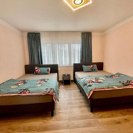 Leo Apartment Zentrum รึสเซิลส์ไฮม์ ภายนอก รูปภาพ