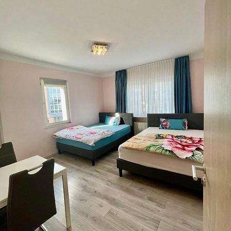 Leo Apartment Zentrum รึสเซิลส์ไฮม์ ภายนอก รูปภาพ