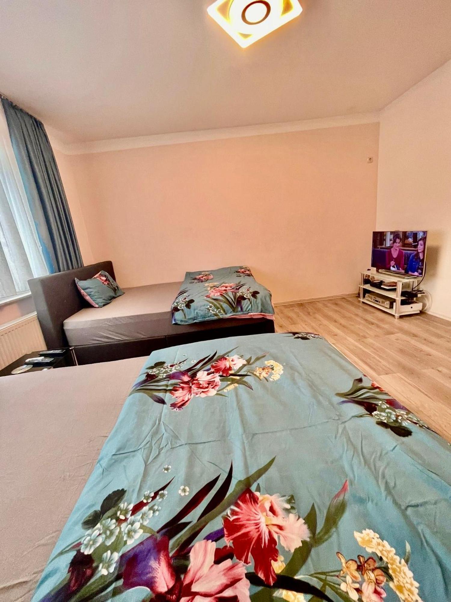 Leo Apartment Zentrum รึสเซิลส์ไฮม์ ภายนอก รูปภาพ
